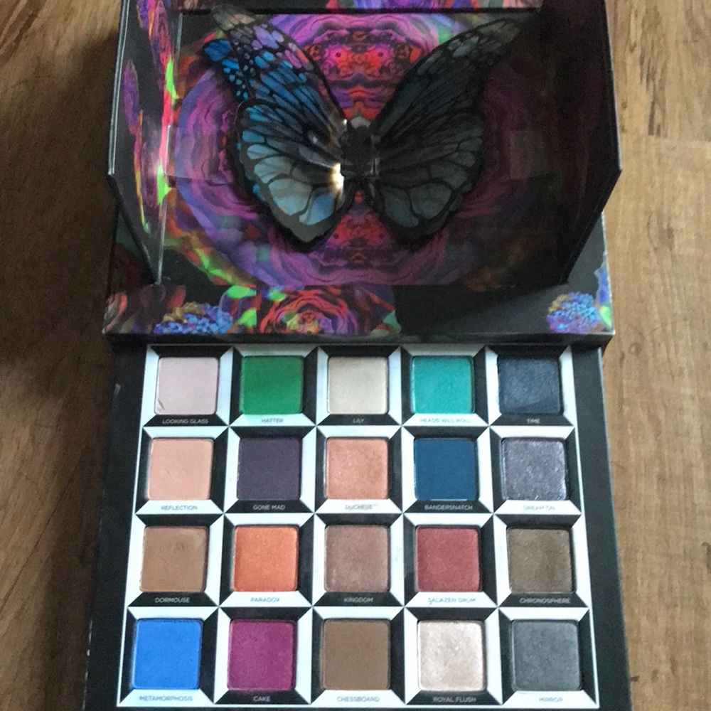 Disney Alice through the looking glass